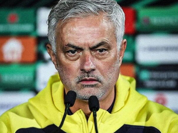 Mourinho poslao poruku navijačima Fenerbahčea: Vidimo se sutra!