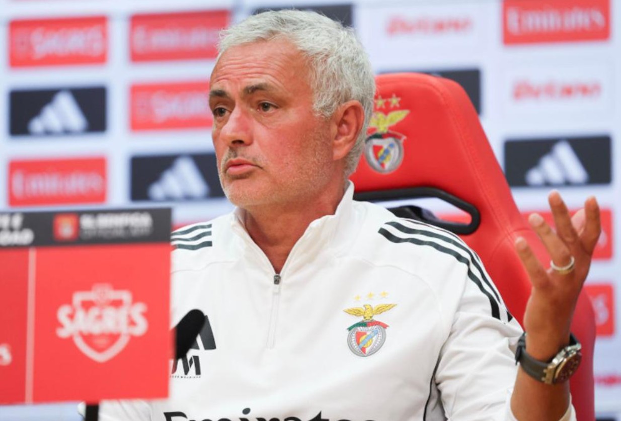 Mourinho tvrdi da su ga igrači izdali