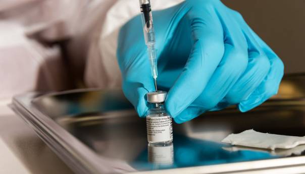 Može li odricanje od patenata na cjepiva spasiti svijet?