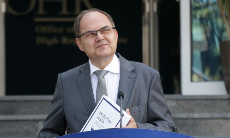 Može li Schmidt odbraniti Bosnu i Hercegovinu?