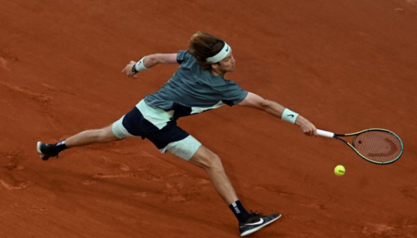 Mučio se Rublev, a šta tek reći za mučenje Tsitsipasa?