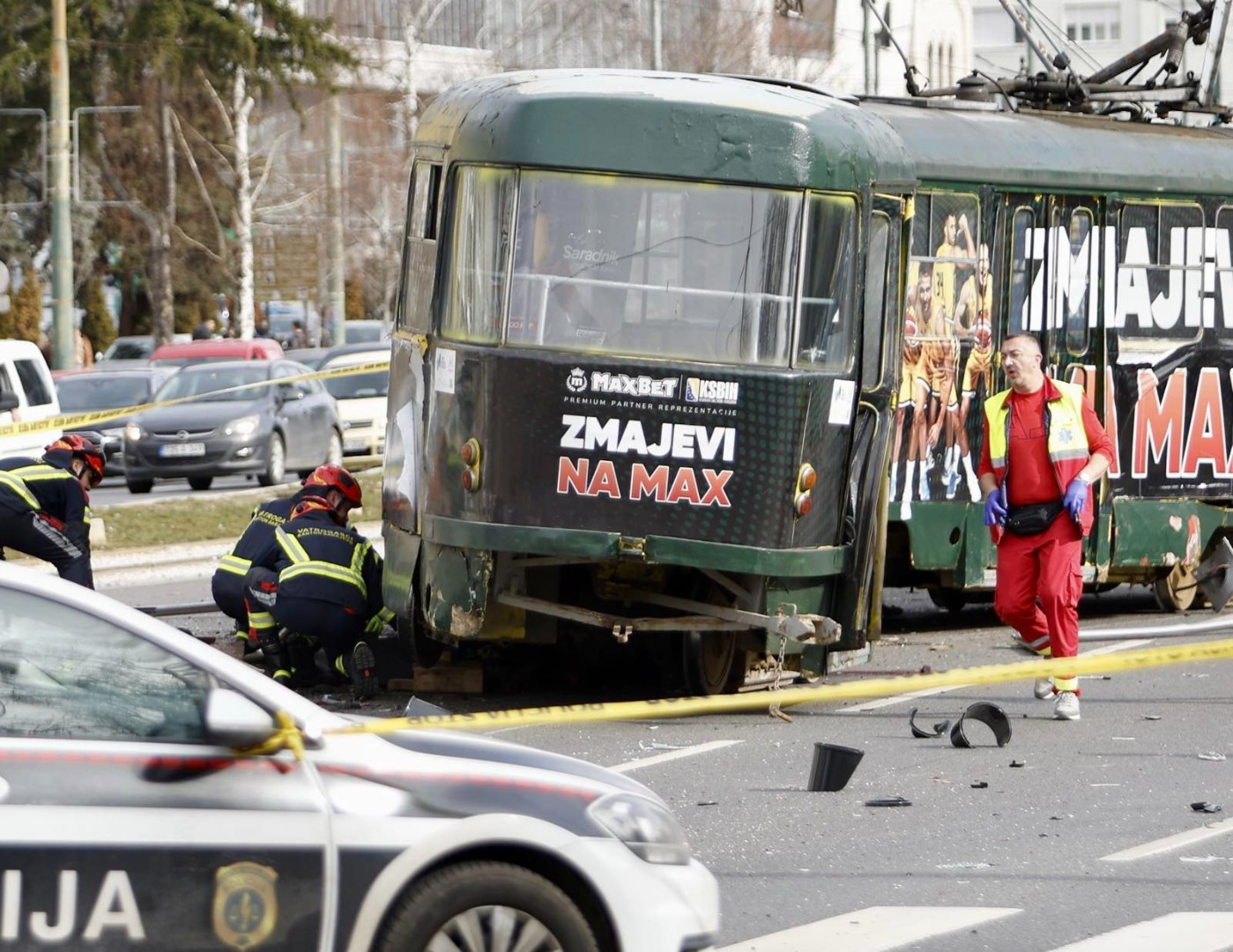 Mučni prizori s mjesta tragedije: Tijelo poginule osobe još ispod tramvaja