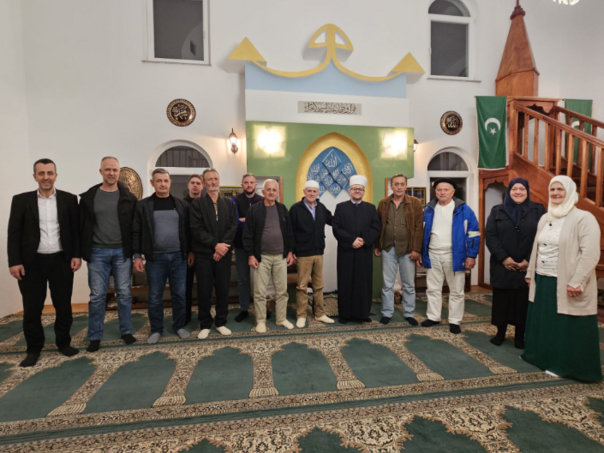 Muftija Dedović predvodio teravih-namaz u Berićet džamiji u Jasenici