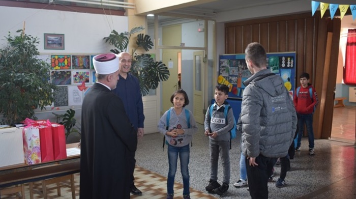 Muftija Kudić posjetio škole u kojima nastavu pohađaju djeca migranata