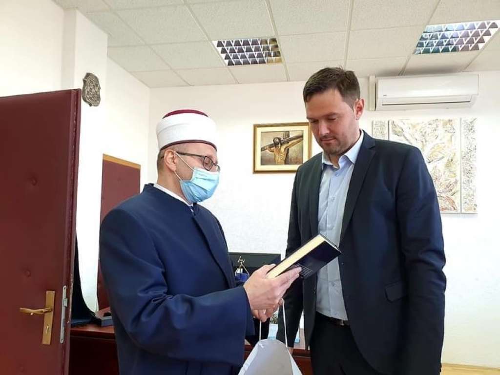 Muftija mostarski u Tomislavgradu i Franjevačkom samostanu