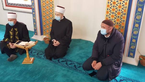 Muftija slovenački Nedžad ef. Grabus predvodio džumu u Aladža džamiji