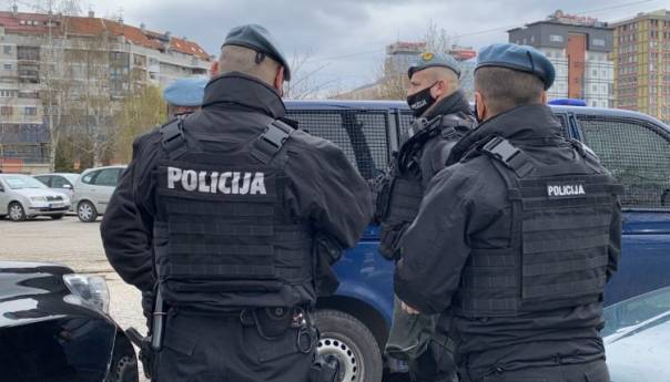 MUP KS otkrio ko je oštetio vozila državljanima Srbije, smješten na Psihijatriju