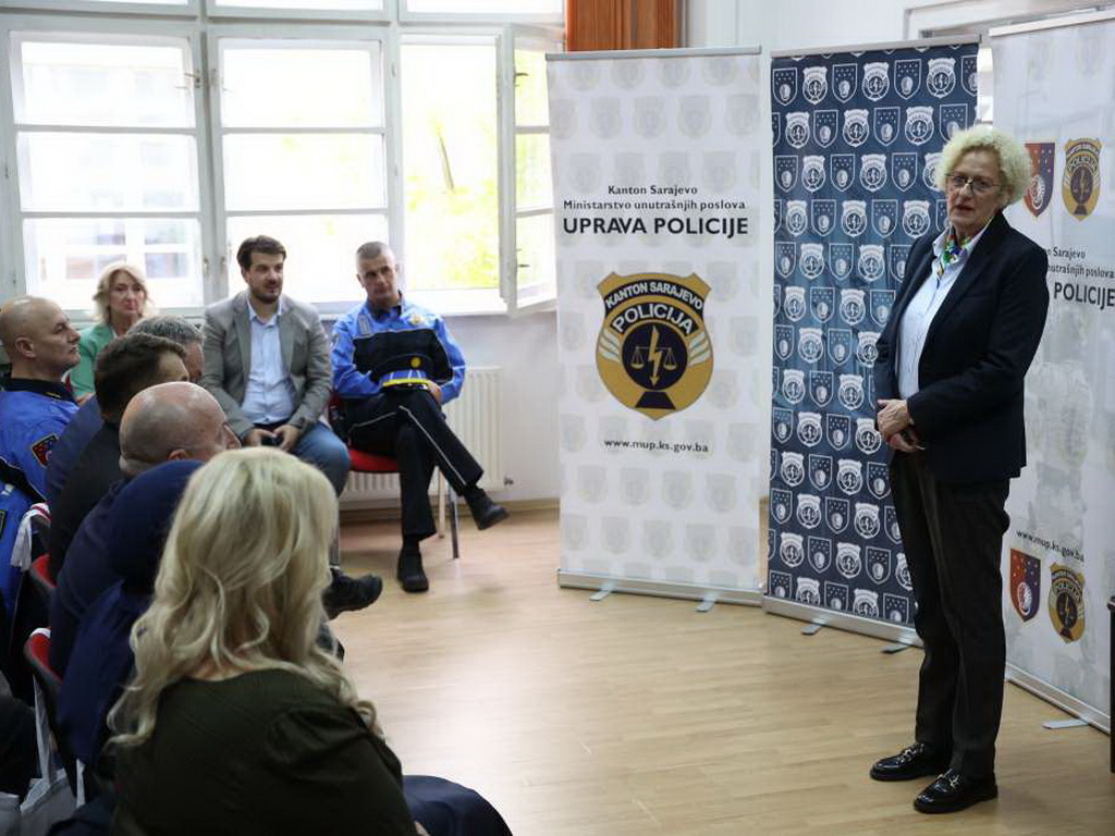 MUP KS počeo kampanju protiv zloupotrebe droga "Izoštri um - supstancu na distancu"