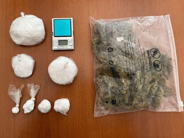 MUP KS: Pronađena droga, uhapšen 45-godišnjak