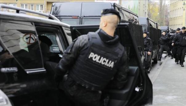 MUP KS vrši pretrese na šest lokacija