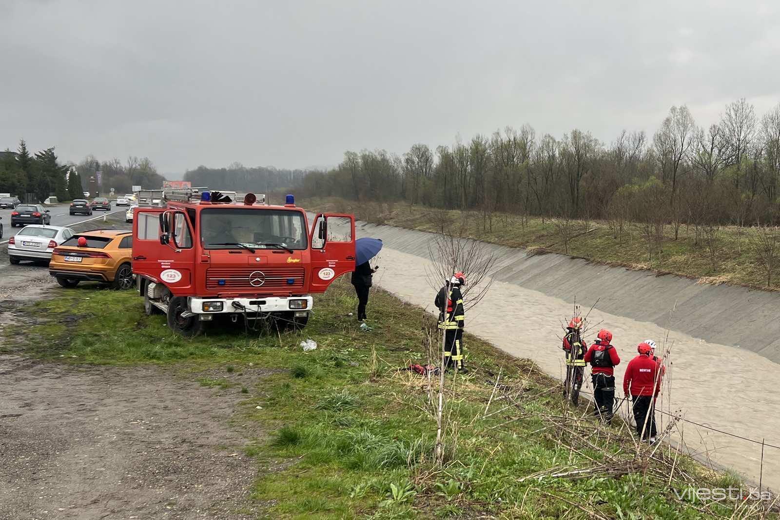 MUP o drami u Tuzli: Traga se za policajcem i bjeguncem