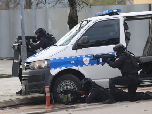 MUP RS na ulicama Banjaluke, izveli pokaznu vježbu