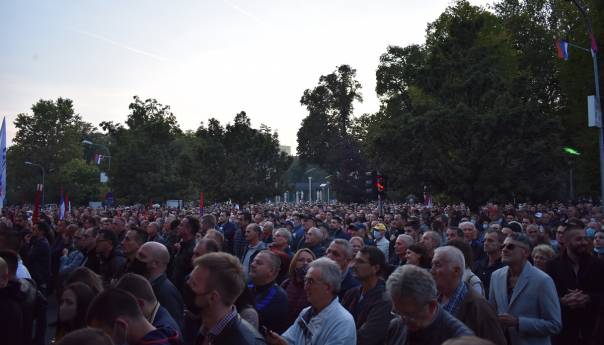 MUP RS: Oko 3.500 građana na skupu opozicije