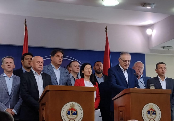 MUP RS zabranio, opozicija se ipak okuplja ispred NSRS