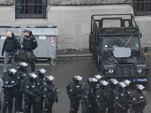 MUP Srbije: Zvučni topovi služili za prenošenje poruka, ne za kontrolu protesta
