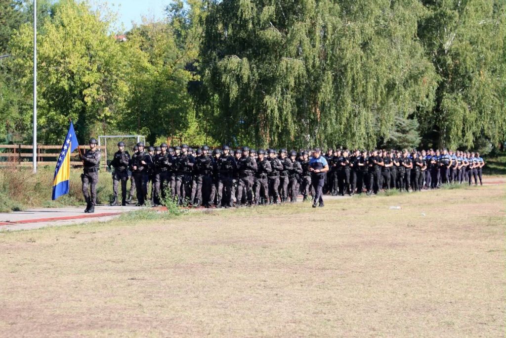 MUP TK postaje sve jači: Nakon dronova pristupilo 300 novih policajaca