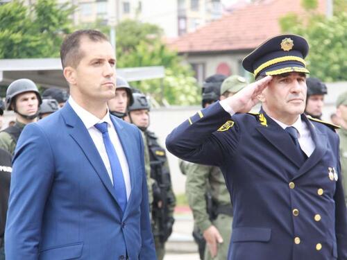 MUP ZDK: Nabavljamo nove uniforme, oružje, borbena oklopna vozila i helikopter