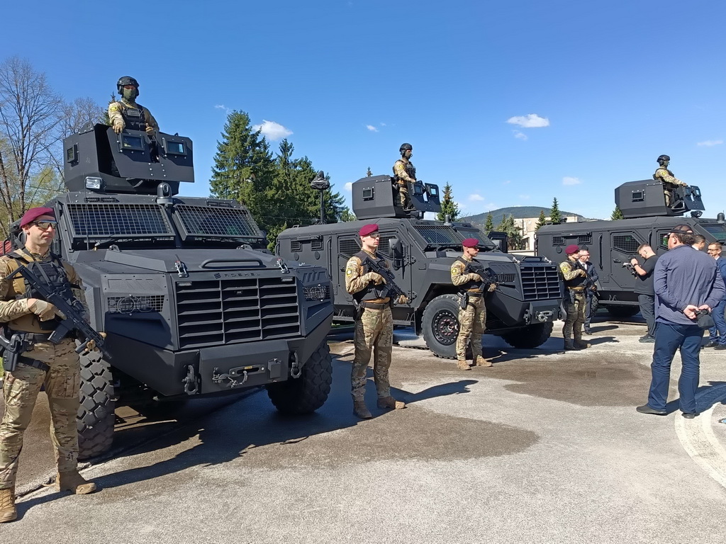 MUP ZDK predstavio tri borbena oklopna vozila