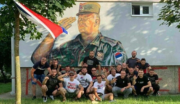 Mural ratnom zločincu Ratku Mladiću u Bosanskoj Gradišci