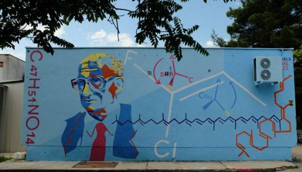 Mural s likom Vladimira Preloga ujedinjuje umjetnost i znanost