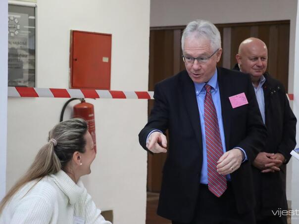 Murphy: Građani danas odlučuju o naredne četiri godine