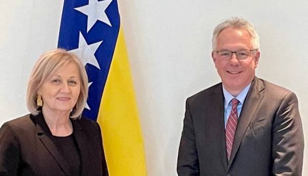 Murphy i Krišto: Potrebna hitna reforma u oblasti vladavine prava