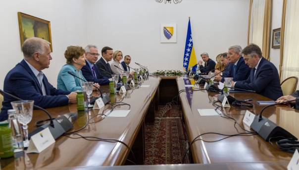 Murphy otkrio detalje razgovora s Vučićem i svađe u Predsjedništvu BiH