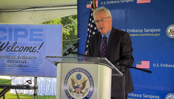 Murphy: Politika u BiH podriva privredu, na sreću privatni sektor preuzima vođstvo