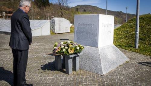 Murphy u Srebrenici uputio poruku negatorima: Krivica i sramota su vječni