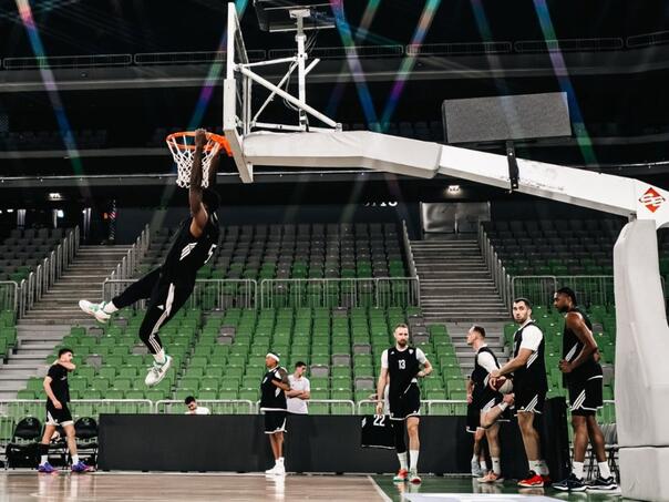 Musa i Kamenjaš stigli u Ljubljanu: Dubai se priprema za mečeve u Sarajevu