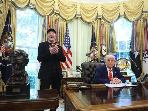 Musk napustio Bijelu kuću, Trump poručio: On će uvijek biti s nama