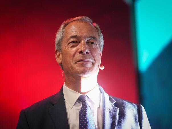 Musk poručio Farageu da odstupi s čela britanske desničarske stranke