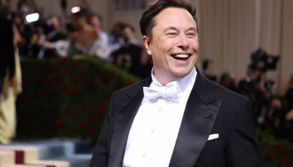 Musk: Twitter će uskoro imati opciju za pozive i šifrirane poruke