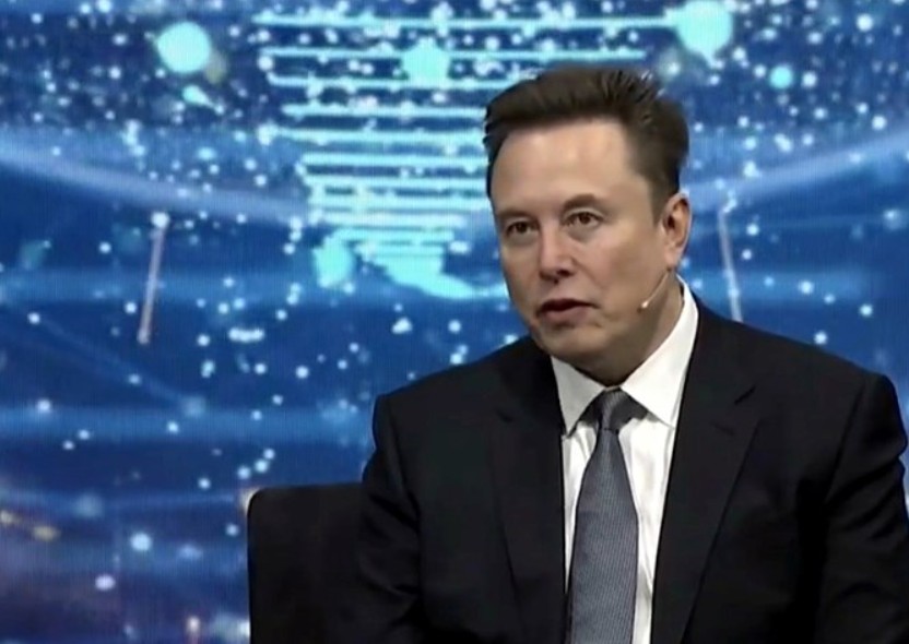 Musk: Zbog robota i AI-ja većina ljudi za 20 godina neće morati raditi