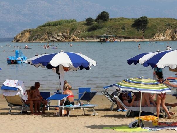Muškarac (65) na plaži u Hrvatskoj snimao nagu djecu