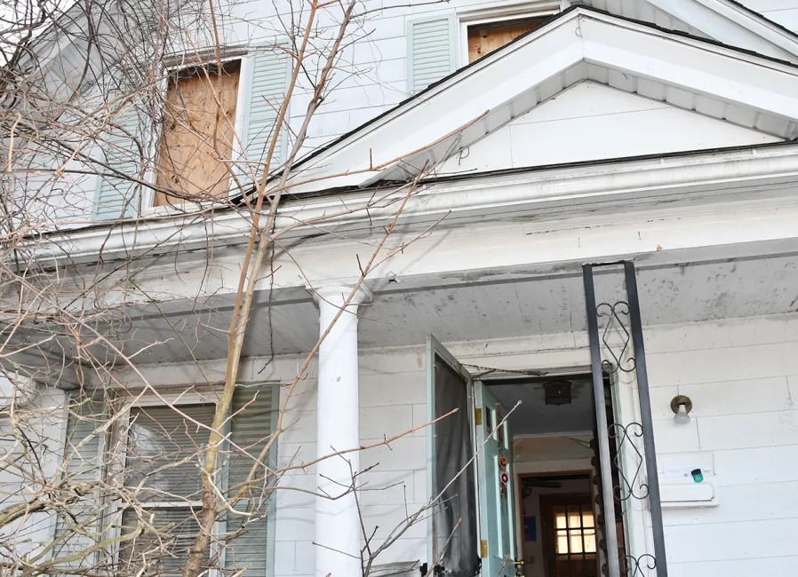 Muškarac držan u zarobljeništvu 20 godina, objavljene jezive fotografije