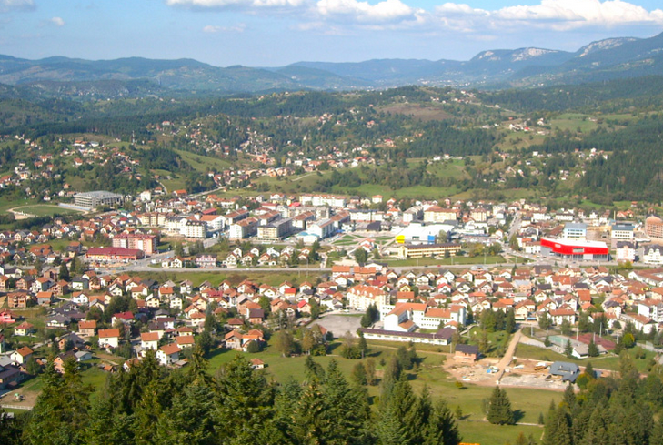 Muškarac na Palama prijetio nožem radnici kladionice
