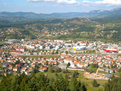 Muškarac na Palama prijetio nožem radnici kladionice