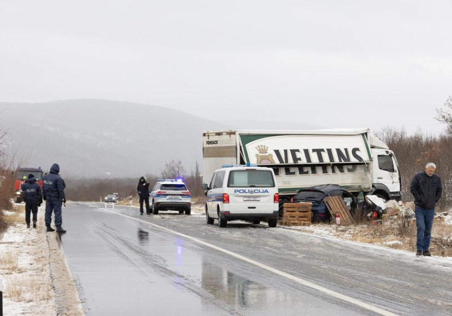 Muškarac poginuo u teškom sudaru u Hrvatskoj