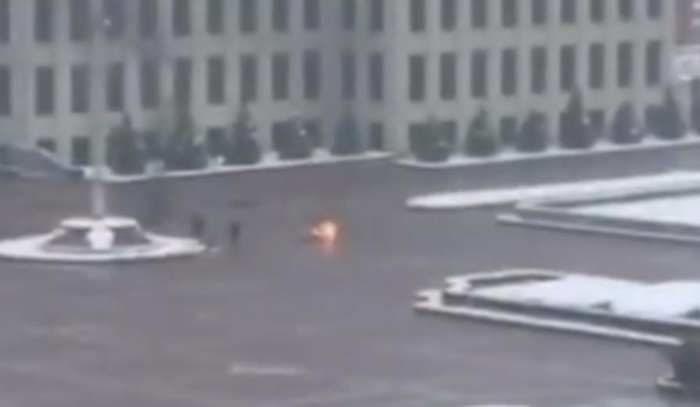 Muškarac se zapalio na centralnom trgu u Minsku u Bjelorusiji