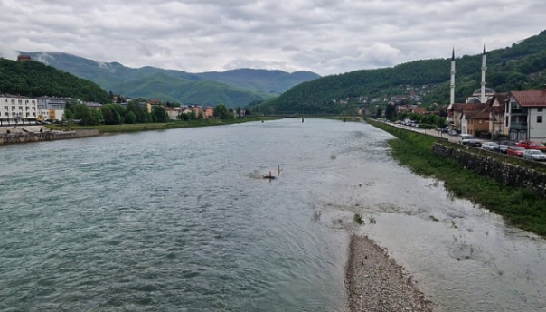 Muškarac skočio u Drinu, tijelo pronađeno nekoliko kilometara nizvodno