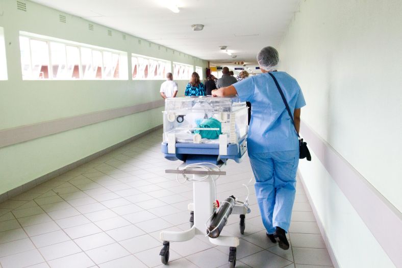 Muškarac u Grčkoj umro od zaboravljene groznice: U karantinu 25 osoba