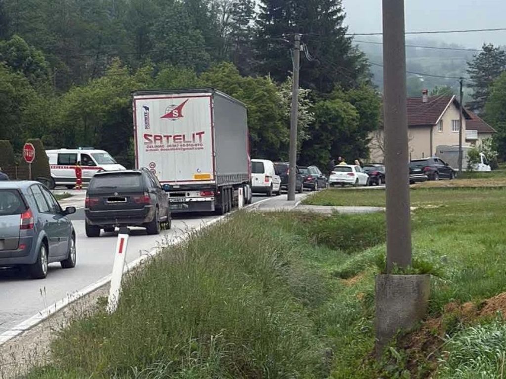Muškarac ubio punicu i ranio suprugu u Kiseljaku, u bijegu je
