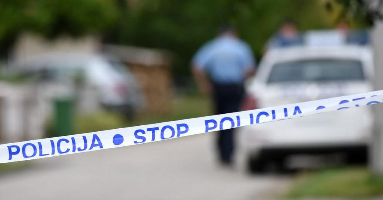 Muškarac ušao u butik i ubio suprugu, potom ubio sebe