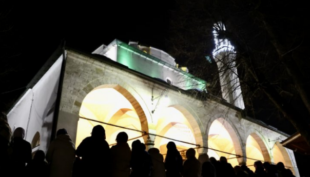 Muslimani dočekuju odabranu noć vrijedniju od hiljadu mjeseci