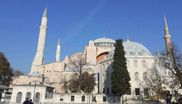 Muslimani širom svijeta slave Bajram