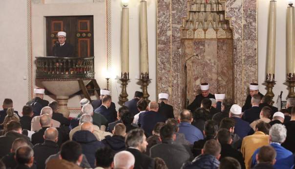 Muslimani u BiH i širom svijeta proslavljaju Ramazanski bajram