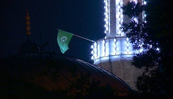 Muslimani večeras obilježavaju mubarek noć Lejletu-l-kadr