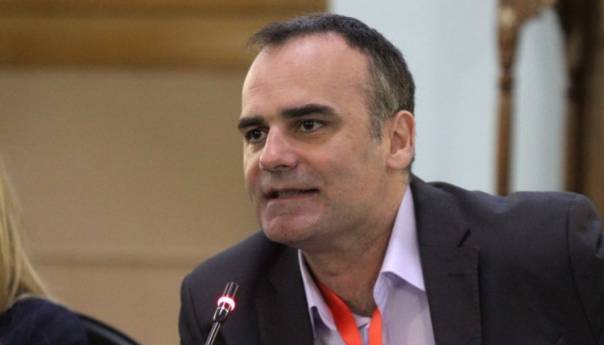 Mustafić: Negiranje zločina prati diskriminacija u svim sferama života