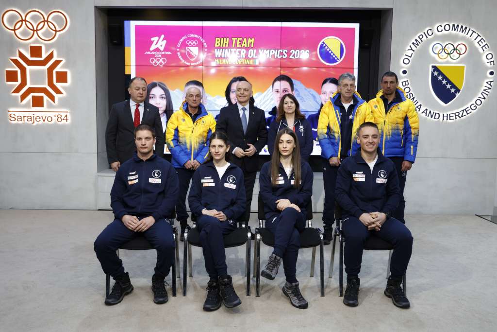 Muzaferija i Šljivić nose zastave BiH na ZOI 